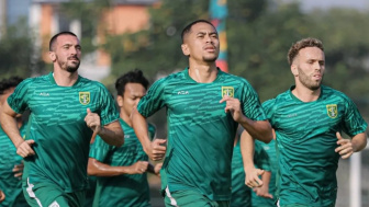 Pemain Persebaya Surabaya Seharga Rp6,08 Miliar Absen Kontra Borneo FC, Bonek Percayakan Sosok Ini Jadi Pengganti