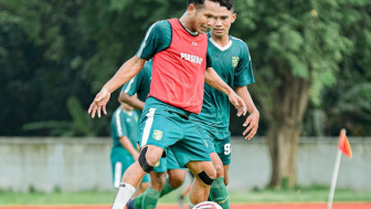 Sempat Berpaling dari Persebaya, Mantan Rekan Setim Marselino Ferdinan Ini Turun Kasta ke Klub Liga 2, Cek Profilnya