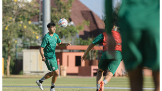 Uston Nawawi Ikut Bangga, Lepas Pemain Persebaya Bernilai Rp869 Juta Ini untuk Ikut Seleksi Timnas U-23