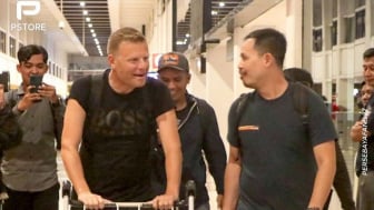 Josep Gombau Sampai di Surabaya, Akan Dampingi Persebaya Kontra Madura United?