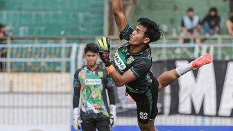 Imbas Cedera Andhika Ramadhani, Bonek Minta Persebaya Surabaya Tarik Ernando Ari dari Timnas Indonesia, Bisa?