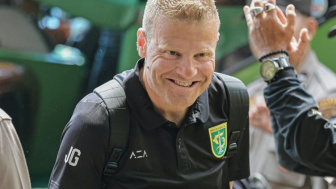 Josep Gombau Ungkap Hal Ini Setelah Persebaya Surabaya Akhiri Tren Positif di Laga Debutnya