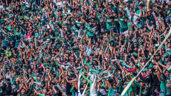 Demo Bonek All Tribun Batal, Persebaya Surabaya vs Arema FC Tetap di Stadion Gelora Bung Tomo