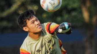 Bawa Persis Solo Tampil Cleansheet Kontra PSIS Semarang, M Riyandi Ucapkan Terima Kasih Pada Dua Sosok ini