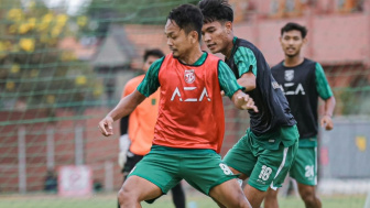 Josep Gombau Pasang Target Tinggi bagi Persebaya di Laga Derby Jatim Melawan Arema FC