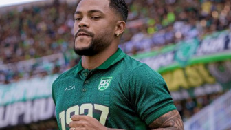 Nggak Main-main! Pelatih Persebaya Josep Gombau Kritik Pedas Paulo Victor