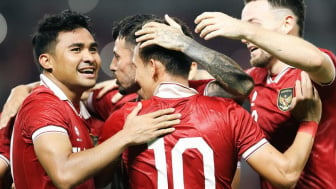 Terpantau Sudah Tiba di Indonesia Jelang Kualifikasi Piala Dunia, Kapten Timnas Asnawi Mangkualam Langsung Temui Pratama Arhan