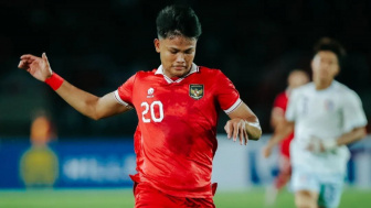 Beri Respons Santai Soal Rumor Transfer, Hokky Caraka Segera Merapat ke PSIS Semarang?