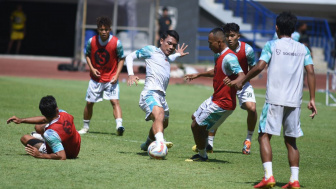 Pemain Persib Bandung Tunjukkan Taringnya di Sesi Latihan, Saling Rebut Posisi Starter