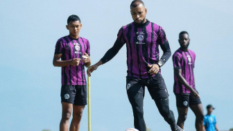 Pemain Arema FC Patut Ketar-Ketir Rawan Terdepak dari Skuad Usai Fernando Valente Bicara Soal Hal Ini