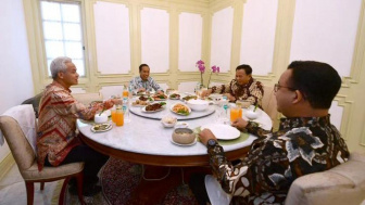 Tiga Bakal Capres di Pilpres 2024 Ikut Makan Siang Bersama Joko Widodo, Makanan Komplit Tersaji di Atas Meja