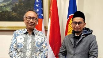 Ustadz Adi Hidayat Bahas Undang-Undang, Sebut Palestina Punya Jasa ke Indonesia