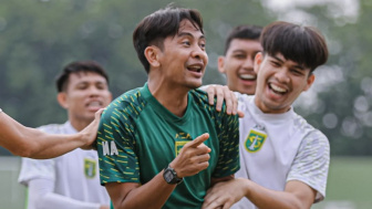 Persebaya Berbenah Tatap Putaran Kedua Liga 1, Bonek Singgung Soal Senyum dan Tawa