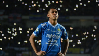 Febri Hariyadi Dikabarkan ke Persita, Bos Persib Bandung Bilang Begini