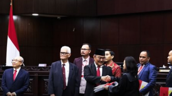 Putusan MKMK: Anwar Usman Diberhentikan jadi Ketua Mahkamah Konstitusi, Ini Kata Warganet