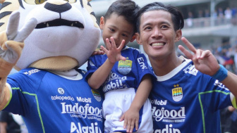 Putu Gede Hengkang, Henhen Herdiana Diminta Kembali ke Persib Bandung
