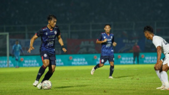 Butuh Pemain Berpengalaman, Arema FC Dikabarkan Bakal Rujuk dengan Sang Mantan, Siapa?