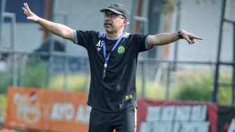 Abaikan Status Mantan, Aji Santoso Sebut Pertandingan Persikabo 1973 vs Persebaya Sebagai Laga Penting