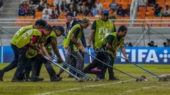 Jakarta International Stadium (JIS) Dicela soal Kualitas Lapangan, Netizen: Rasain Tuh PSSI