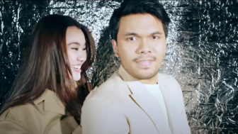 Tampil 8 Detik di Video Klip Reza Artamevia, Aaliyah Massaid dan Thariq Halilintar Tampil Couple