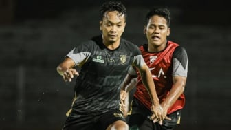 Tak Ingin Bonek Kecewa, Uston Yakin Persebaya Beri Pembuktian di Lapangan