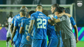 Punya Rekor Buruk Lawan Bali United, Pelatih Persib Beri Wejangan Ini ke Pemain