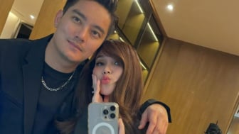 Unggah Foto Ini, Ayu Ting-ting Diduga Sudah Dilamar Boy William