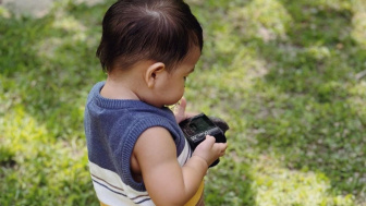 Meski Tak Pernah Tersorot, Warganet Akui Gemas dengan Anak Indah Permatasari