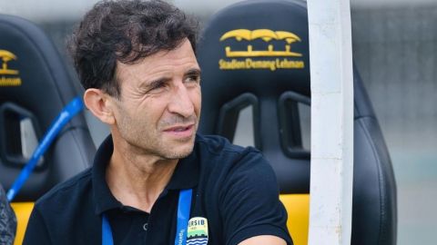 Persib Bandung Ditinggal Tiga Pemainnya Merapat ke Skuad Shin Tae Yong, Luis Milla Kalem