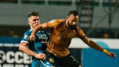 Didekati Persikabo 1973? Bobotoh Persib Bandung Geruduk IG Nick Kuipers: Hatur nuhun Mamang Nik