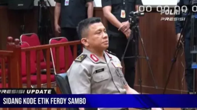 Sidang Etik, Berseragam Lengkap Kaisar Sambo Tatap Komjen Pol. Ahmad Dofiri