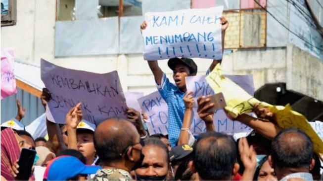 Presiden Jokowi Disambut Demo di Papua, 'Anak Kami Tidak Bisa Sekolah Pak'