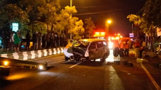 Ngeri! Avanza Tabrak NMax di By Pas Ngurah Rai Denpasar, 2 Tewas, 3 Luka Berat