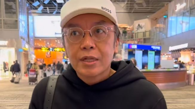 Sudah On Time, Ari Lasso Ditinggal Batik Air di Singapura