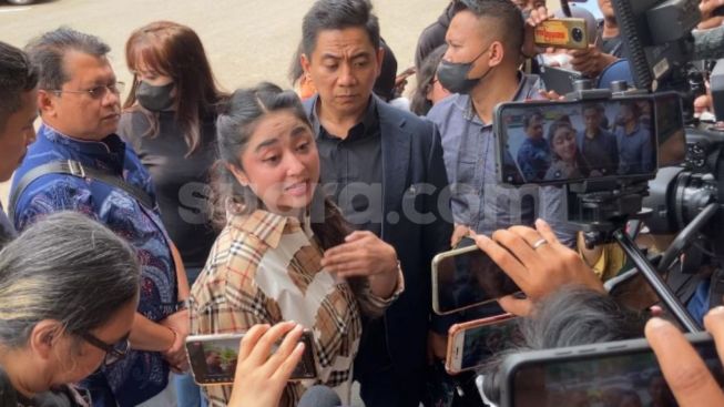 Hadapi Fans Rizky Billar dan Lesti Kejora, Sang Mantan Suami Ikutan Bela Dewi Perssik