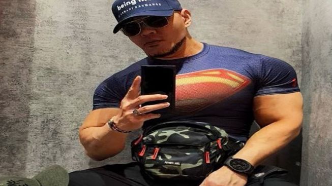 Deddy Corbuzier: Anjing Masuk Masjid, Gue Bangga Sama Islam