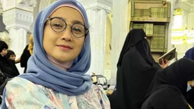 Bakal Jadi Duda, Warganet TikTok Jodohkan Kang Dedi Mulyadi dengan Desy Ratnasari: Serasi