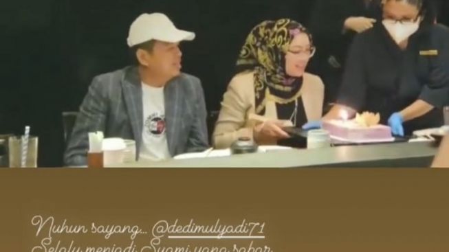 Ambu Anne Ratna Mustika Ternyata Diam-Diam Masih Simpan Foto Kemesraan Bareng Dedi Mulyadi: Nuhun Sayang, Jadi Ayah Sabar