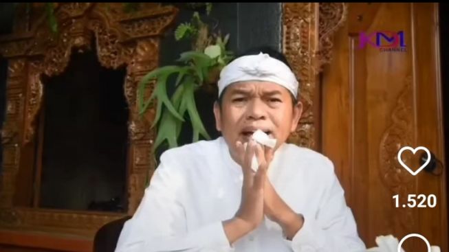 Maju Pilgub Jabar, Kang Dedi Bisa Dihadang Iwan Bule