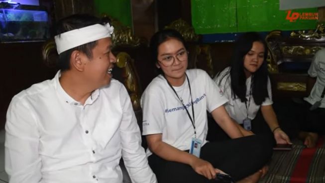 Kang Dedi Mulyadi Kenalkan Sosok Mahasiswi Cantik Ini ke Anggota DPR RI, 'Hari Ini Saya Bahagia Banget'