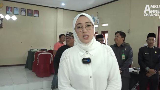 Anne Ratna Mustika Pulang ke Kampung Halaman