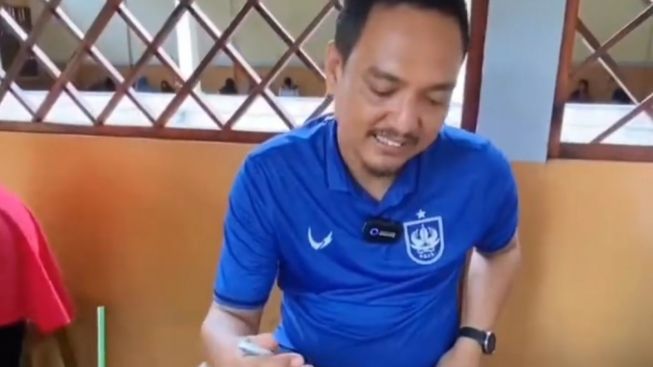 Akhirnya CEO PSIS Buka-bukaan Soal Minggatnya Junianto, Yoyok Sukawi: Tidak Boleh Dipaksa