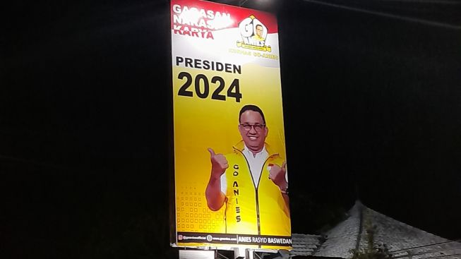 Viral! Billboard Anies Baswedan Berkuran Besar Terpajang di Denpasar Bali, Curi Start Kampanye?
