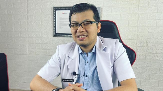 Profil Dokter Saddam Ismail, Keahlian, Alamat Instagram, Youtube dan Dijuluki The Next dr Boyke