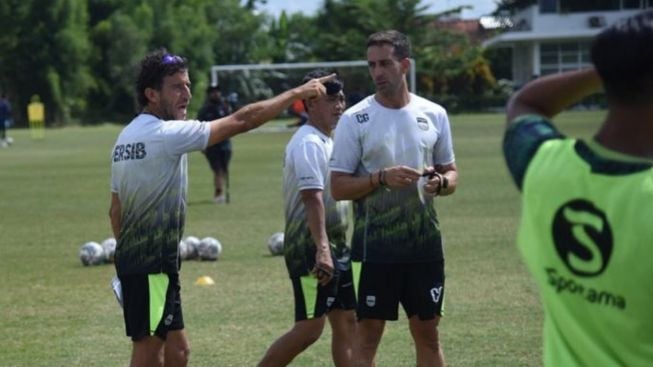 Rombak! Perubahan Besar Luis Milla di Persib Bandung, Marc Klok CS Sementara Dicoret, Tunjuk 2 Naturalisasi Timnas Indonesia