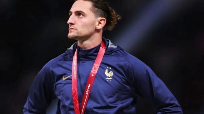 Arsenal dan Tottenham Ajukan Penawaran Untuk Adrien Rabiot hanya dengan 13,5 Juta, Liverpool Juga tertarik