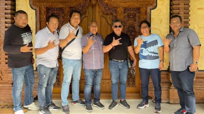 Sinyal 2024 Hasto Kristiyanto: Bali 1 Giri Prasta dan Badung 1 Putu Parwata