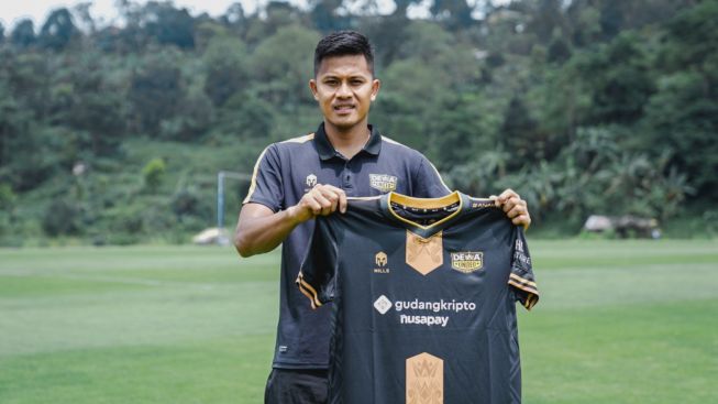 Resmi! Eks PSIS Semarang Frendi Saputra Gabung Dewa United, Akhiri 5 Musim dengan Mahesa Jenar
