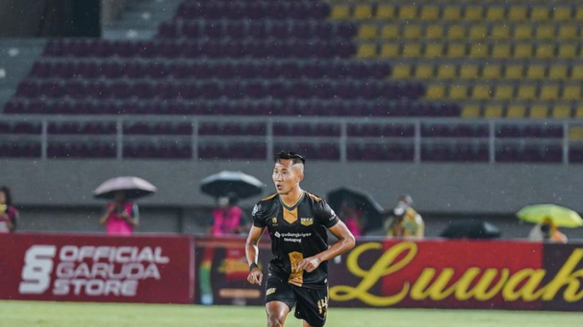 PSIS Semarang Lepas Frendi Saputra dengan Barter? Fullback Dewa United Ini Dikaitkan ke Mahesa Jenar