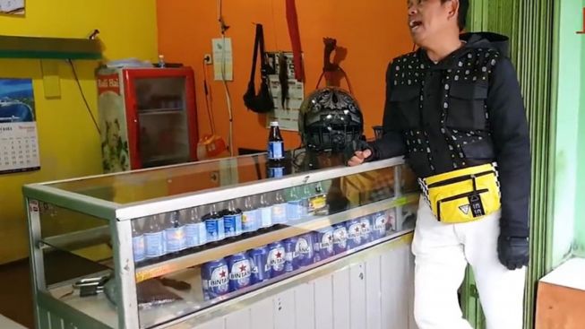 WOI! Pak Kades Beking Penjual Miras Ditunggu Kang Dedi: Jual Miras ke Pelajar SMP